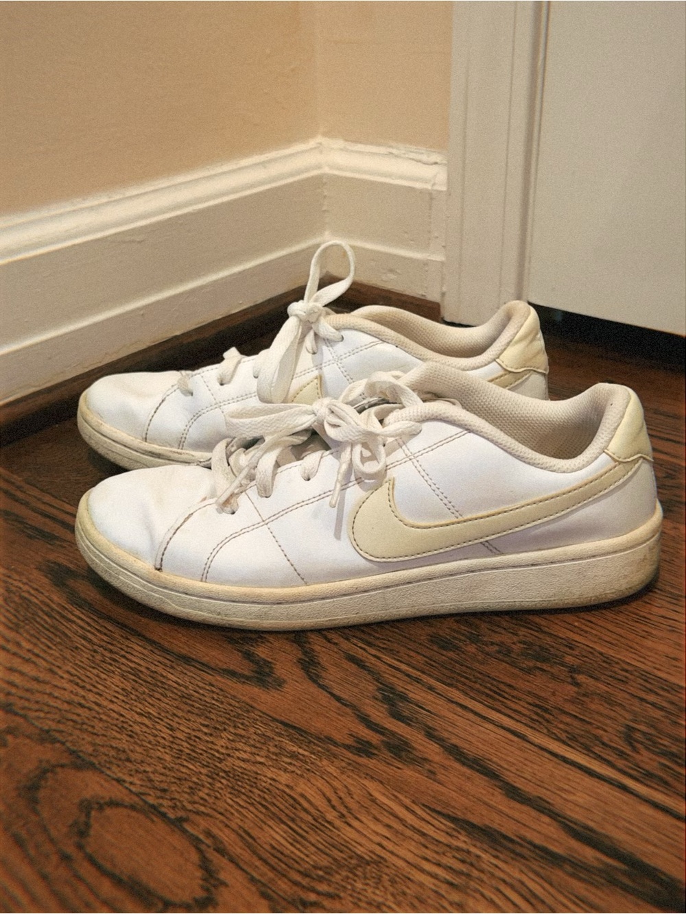 Nike Women's White and Cream Low-Top Sneakers